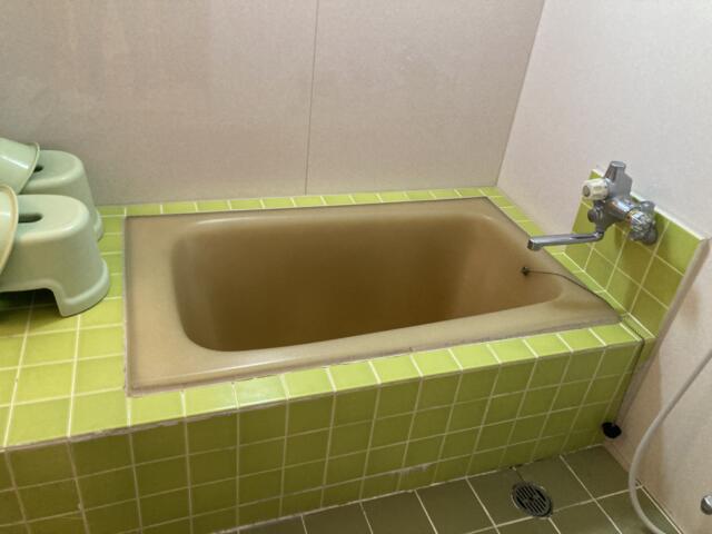 ホテル 山乃家(岩出市/ラブホテル)の写真『2号室　浴槽』by まさおJリーグカレーよ
