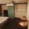 池袋グランドホテル(豊島区/ラブホテル)の写真『604号 入口から全体』by momomo