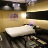 HOTEL ZERO(横浜市港北区/ラブホテル)の写真『601号室（入口横から部屋奥方向）』by 格付屋