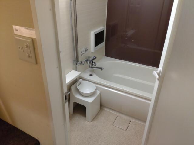HOTEL ROY（ロイ）(横浜市南区/ラブホテル)の写真『303号室 浴室』by YP