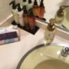 ホテルSAVOY(台東区/ラブホテル)の写真『洗面所にあるアメニティグッズ類①』by 少佐