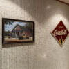 HOTEL The AMERICAN(アメリカン)(江戸川区/ラブホテル)の写真『406号室 壁飾り』by ネコシ