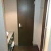 AROMA BOWERY(アロマバワリー)(横浜市中区/ラブホテル)の写真『304号室（水回りゾーン。正面がトイレ）』by 格付屋