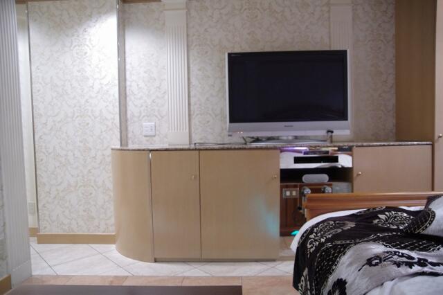 マリンブルー(川口市/ラブホテル)の写真『213号室　ソファー位置からの景色』by マーケンワン