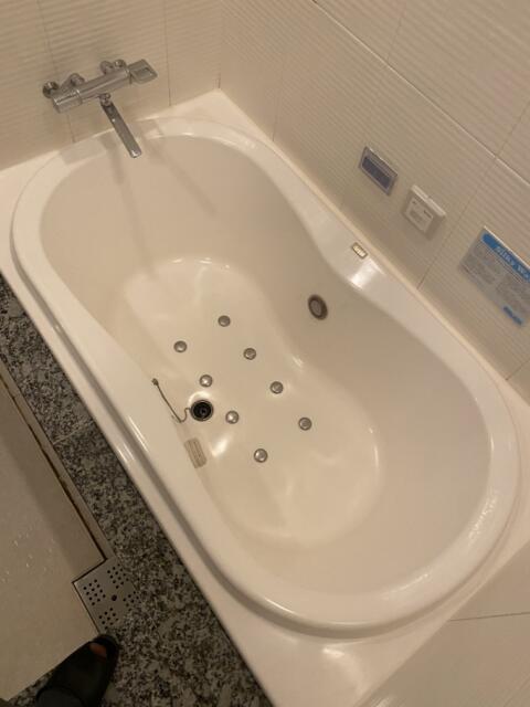 K Slit（ケイスリット）(船橋市/ラブホテル)の写真『503号室(浴室浴槽)』by こねほ
