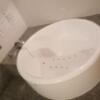 HOTEL marisol(マリソル)(館山市/ラブホテル)の写真『105号室、外風呂浴槽です。(22,8)』by キジ