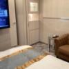 HOTEL DIAMOND（ダイヤモンド）(渋谷区/ラブホテル)の写真『701号室(スタンダード) ベッドから見た室内』by ACB48