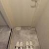 HOTEL DIAMOND（ダイヤモンド）(渋谷区/ラブホテル)の写真『201号室くつぬぎ　正面がベッドルーム　左手がバス、トイレ洗面台。』by angler