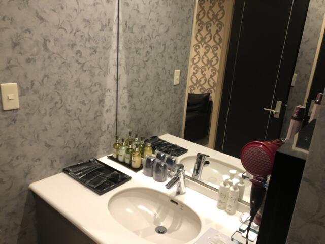 アニバーサリー(八王子市/ラブホテル)の写真『206号室 洗面台』by 名無しさん（ID:163503）