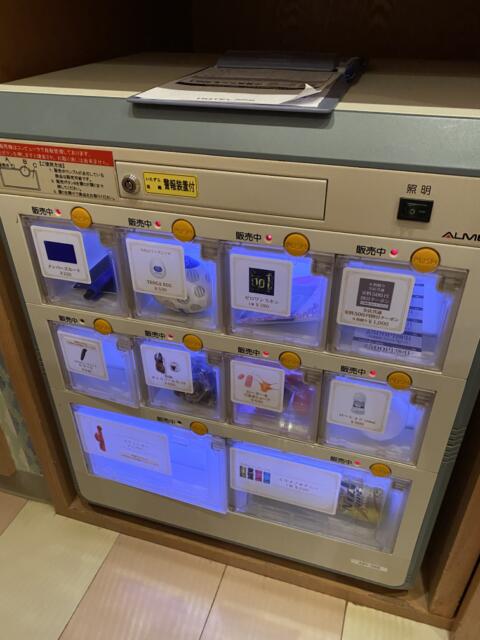 HOTEL555錦糸町店(墨田区/ラブホテル)の写真『203号室(おもちゃ販売機)』by こねほ