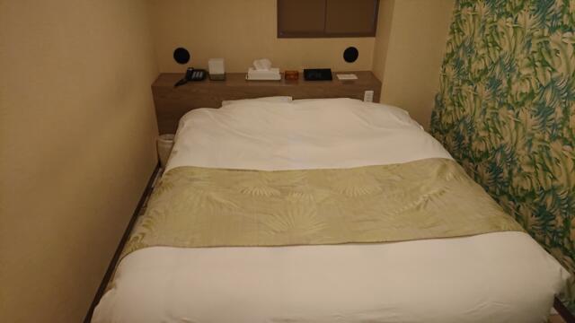 HOTEL RIO（リオ）(新宿区/ラブホテル)の写真『407号室 ベッド全景』by 舐めたろう