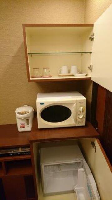 新日本ホテル(足立区/ラブホテル)の写真『203号室（冷蔵庫・電子レンジあり）』by 格付屋