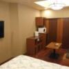 新日本ホテル(足立区/ラブホテル)の写真『203号室（入口横から部屋奥方向）』by 格付屋
