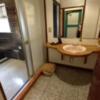 ペリカン(渋谷区/ラブホテル)の写真『505号室　洗面台　左手が浴室　バスタオルバスローブあり。(*^^*)』by angler