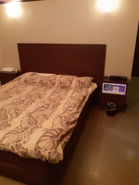 ホテルViVi(相模原市/ラブホテル)の写真『307号室　室内　ゆったりベッド』by 新アッキー