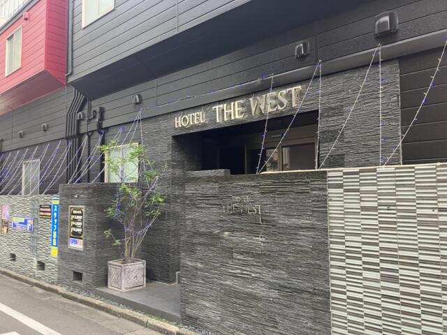 HOTEL ザ・ウエスト(八王子市/ラブホテル)の写真『昼の入り口』by よぴ0222