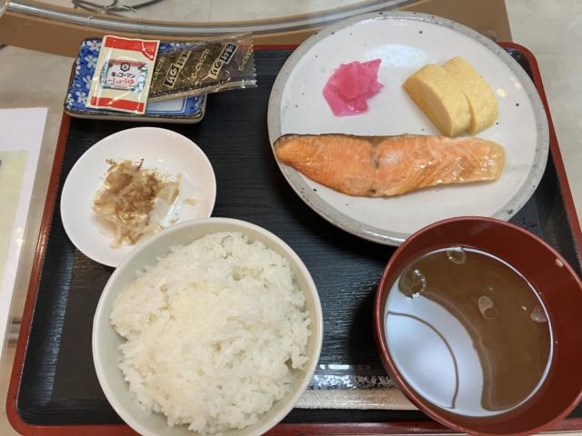 キャトルセゾン(所沢市/ラブホテル)の写真『306 サービスの朝食』by festa9
