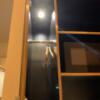HOTEL DUO（デュオ）(墨田区/ラブホテル)の写真『506号室　クローゼット中身』by 東京都