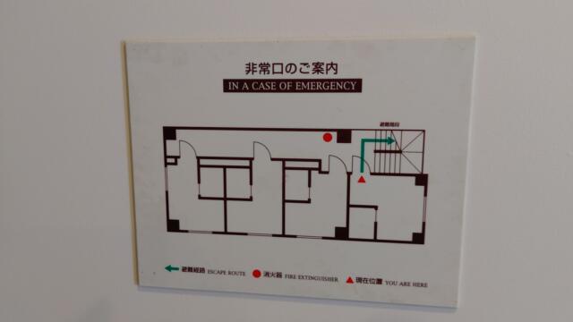 ホテルニュータウン秋葉原(千代田区/ラブホテル)の写真『041号室、見取図と非常口です。』by キジ