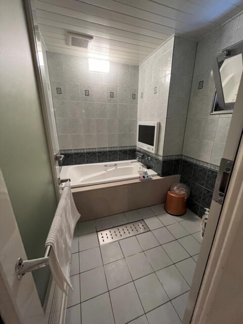 HOTEL KARIN(台東区/ラブホテル)の写真『302号室　浴室』by honeybunny