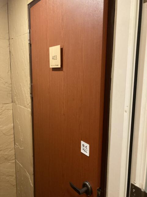 レンタルルーム プライム7(荒川区/ラブホテル)の写真『403号室　玄関』by まるる