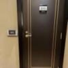 HOTEL LUCIR（ルシール)(さいたま市岩槻区/ラブホテル)の写真『305 客室ドア』by festa9