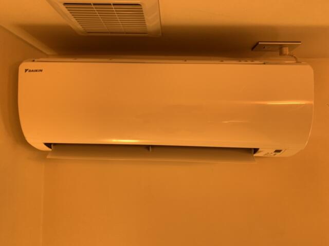 錦糸町 プチテル(墨田区/ラブホテル)の写真『707号室エアコン（ダイキン製）』by 東京都