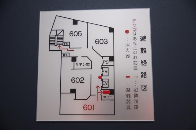 HOTEL CORE 池袋(豊島区/ラブホテル)の写真『601号室　避難経路図』by マーケンワン
