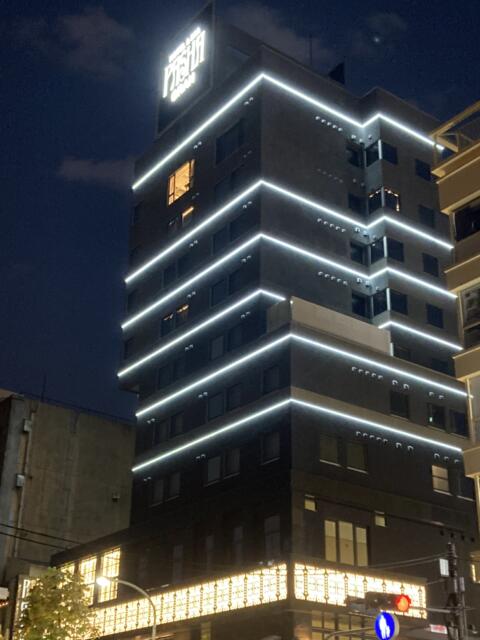 HOTEL PASHA GRAN（パシャグラン）(台東区/ラブホテル)の写真『夜の外観』by まさおJリーグカレーよ