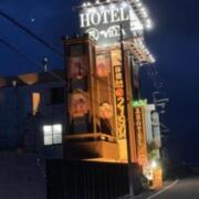 VILLA (ヴィラ)(大和高田市/ラブホテル)の写真『夜の外観』by まさおJリーグカレーよ