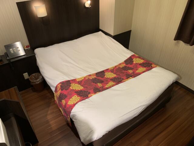 ホテル ピュア・アジアン(墨田区/ラブホテル)の写真『201号室　ベッド』by 東京都