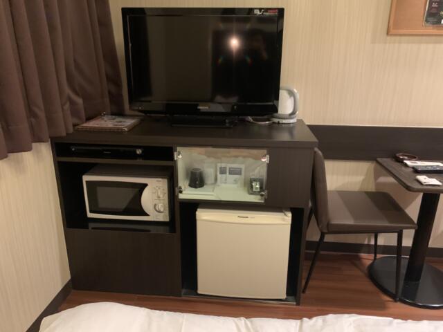ホテル ピュア・アジアン(墨田区/ラブホテル)の写真『201号室　テレビ周り』by 東京都