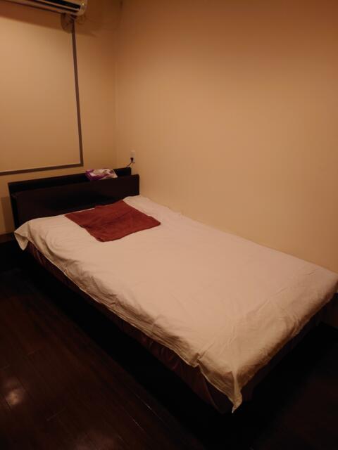 レンタルルーム オーロラ(荒川区/ラブホテル)の写真『203号室ベット』by そこそこの人生