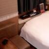 WILL CITY 浅草 ANNEX(台東区/ラブホテル)の写真『401号室テーブルと椅子。ちょっと小さい』by 春風拳