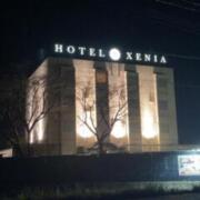 HOTEL Xenia三雲店（ジィニア）(全国/ラブホテル)の写真『昼の外観』by まさおJリーグカレーよ