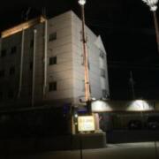 ホテル スタイリッシュ(江南市/ラブホテル)の写真『夜の外観』by まさおJリーグカレーよ