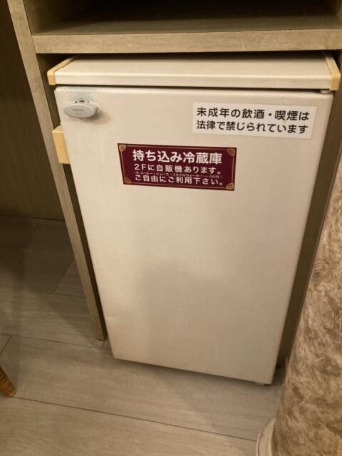 ホテル ZERO（ゼロ）(名古屋市中村区/ラブホテル)の写真『307号室　冷蔵庫』by まさおJリーグカレーよ