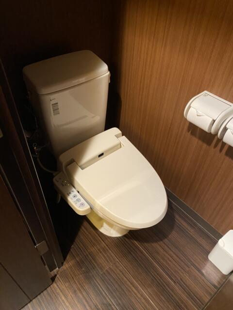 ホテル ピュア・アジアン(墨田区/ラブホテル)の写真『404号室(トイレ)』by こねほ