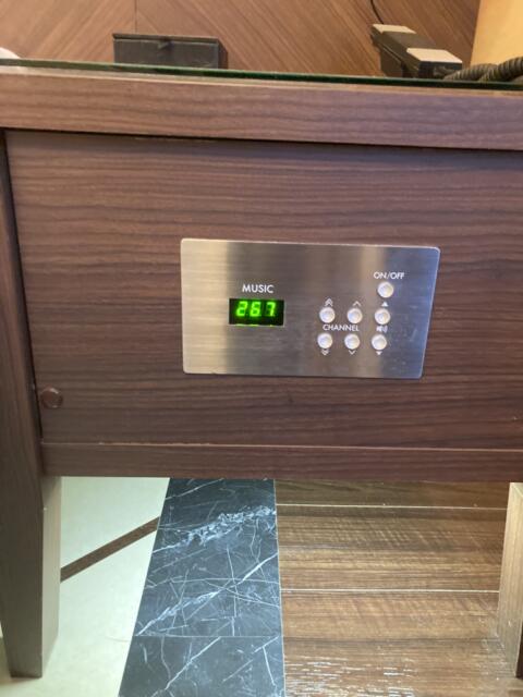 ホテル Swing（スウィング）(神戸市中央区/ラブホテル)の写真『503号室　BGM選択スイッチ』by 風のヒューイ