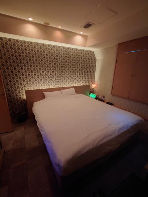HOTEL555錦糸町店(墨田区/ラブホテル)の写真『606号室ベット』by そこそこの人生