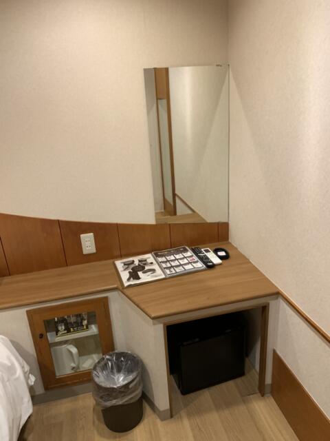 HOTEL 風々(ふふ)(新宿区/ラブホテル)の写真『206号室　鏡台』by 東京都