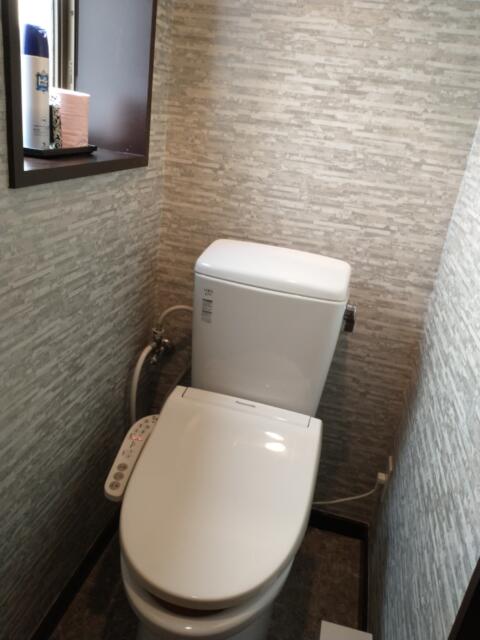 HOTEL EXE ANNEX(エグゼ アネックス)(台東区/ラブホテル)の写真『302号室 トイレ』by よしわランド