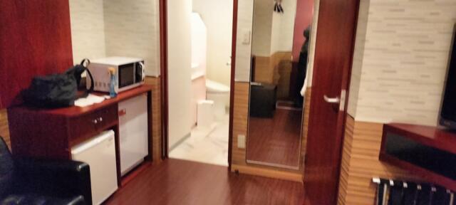 ホテル アトランタ(豊島区/ラブホテル)の写真『603号室　奥から入口』by ところてんえもん