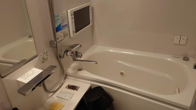 IKASU HOTEL(八王子市/ラブホテル)の写真『八王子のIKASU HOTELの102室の浴室です。まずまずの広さでシャワープレイも楽しめますね。』by マックさん