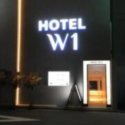 HOTEL W1（ダブルワン）(全国/ラブホテル)の写真『昼の外観』by ACB48