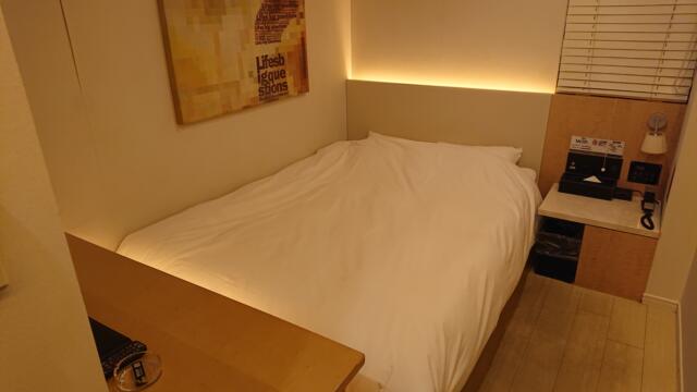 HOTEL DUO（デュオ）(墨田区/ラブホテル)の写真『402号室 部屋全景(狭さが伝わりますか？)』by 舐めたろう