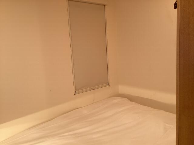 Hotel min.(品川区/ラブホテル)の写真『501号室 洗面台側から見た室内』by ACB48