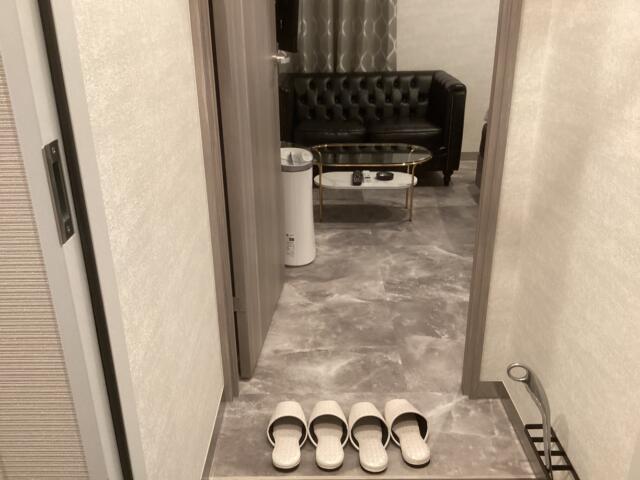 HOTEL DIAMOND（ダイヤモンド）(渋谷区/ラブホテル)の写真『304号室 前室から見た室内』by ACB48