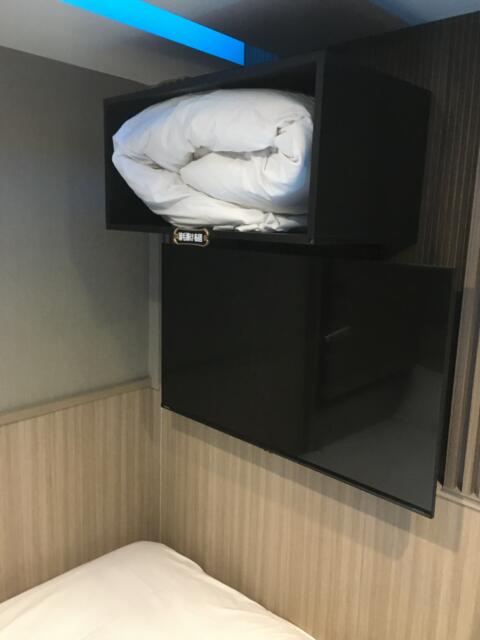 モンタナ ホテル(豊島区/ラブホテル)の写真『202号室　テレビ、掛け布団』by ちげ