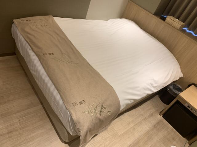ホテル 小山 (KOYAMA）(新宿区/ラブホテル)の写真『203号室　ベッド』by 東京都